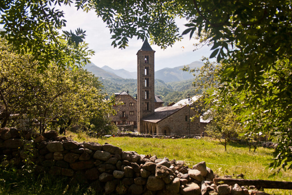 Grand Tour von Katalonien: Die Kirche von Santa Eulàlia d'Erill im Boí-Tal
